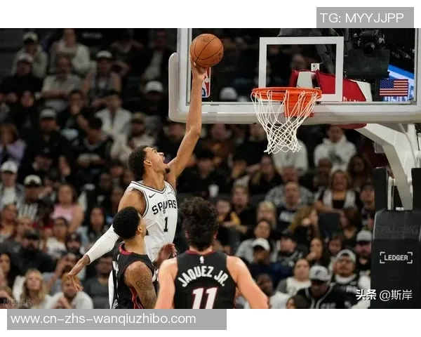 热火与马刺激战正酣NBA季后赛精彩对决引发球迷热议